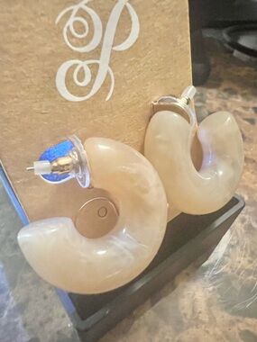 NWT ♥️ Marbled Hoop Earrings